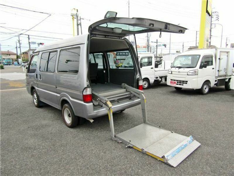 BONGO VAN
