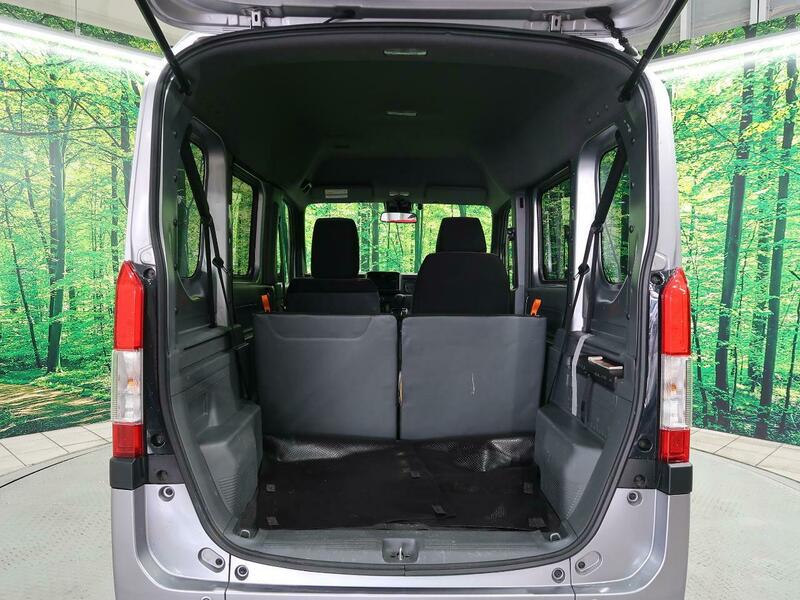 N-VAN
