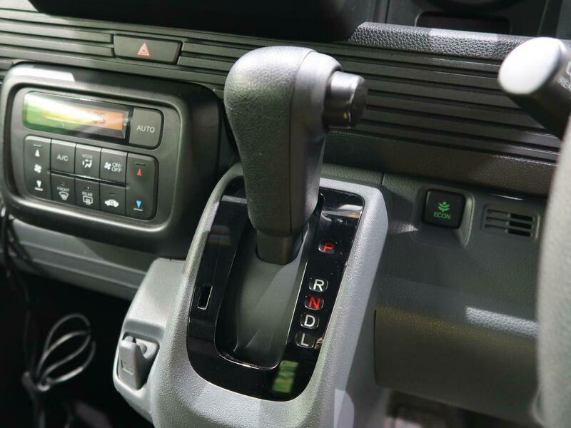 N-VAN