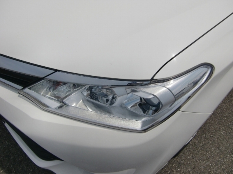 COROLLA AXIO