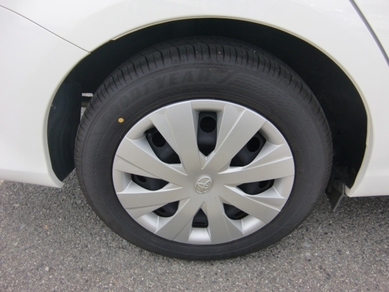 COROLLA AXIO