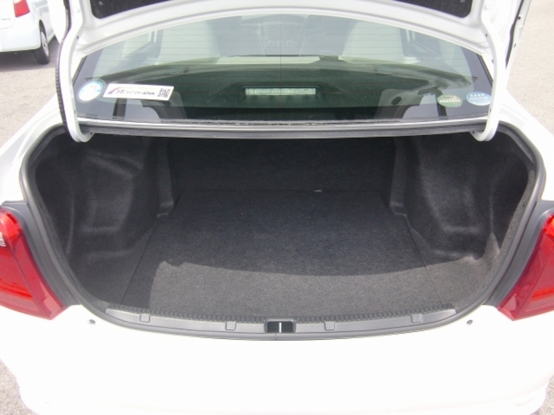 COROLLA AXIO