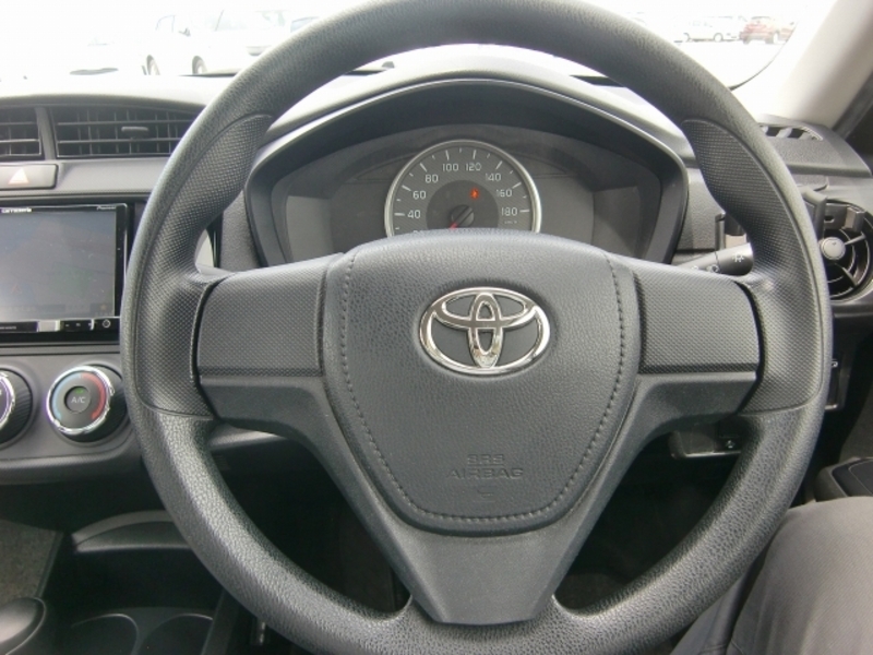 COROLLA AXIO