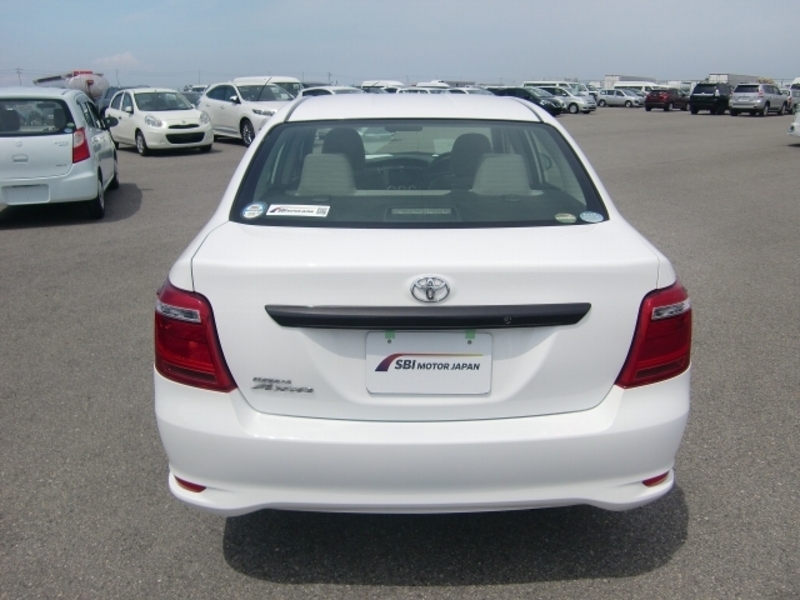 COROLLA AXIO
