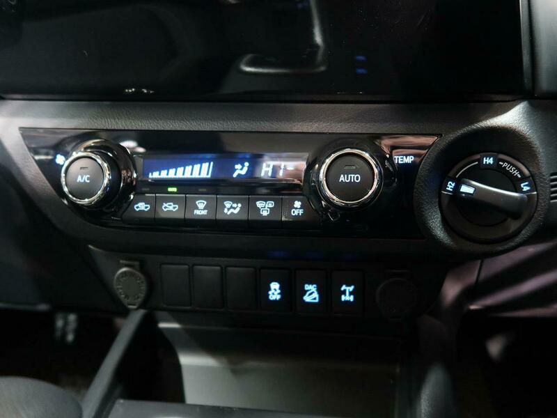 HILUX