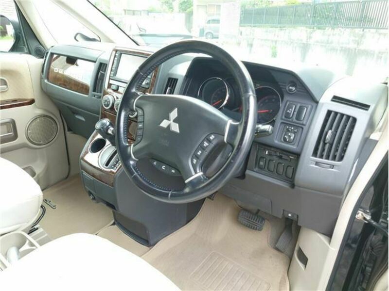 DELICA D5