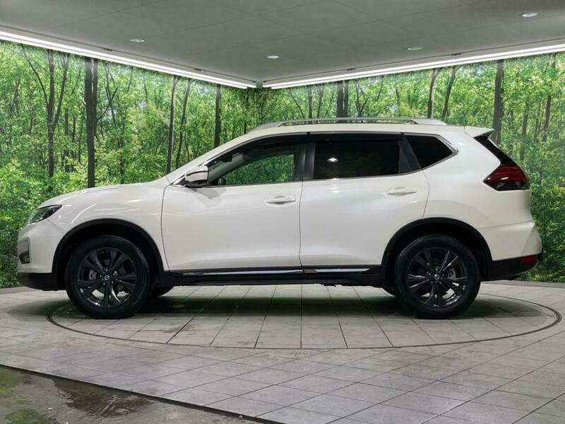X-TRAIL