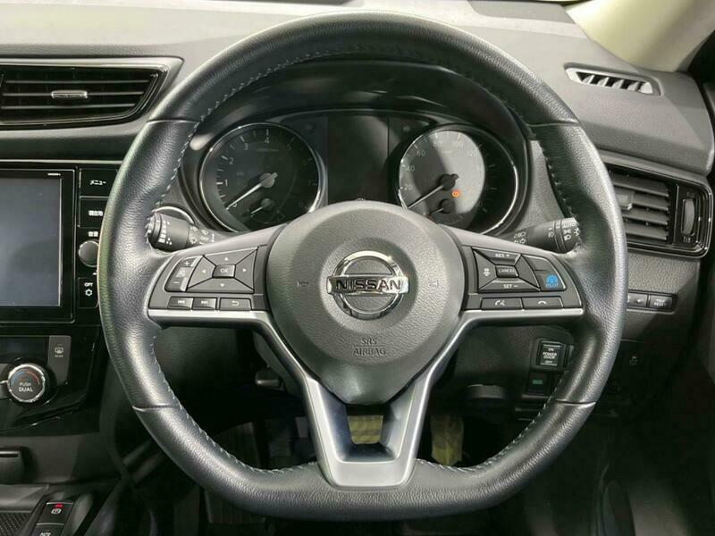 X-TRAIL