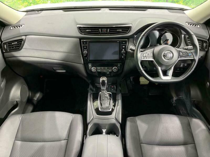 X-TRAIL
