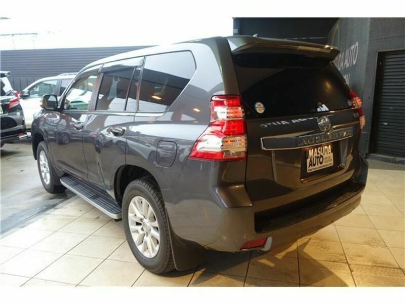 LAND CRUISER PRADO-35