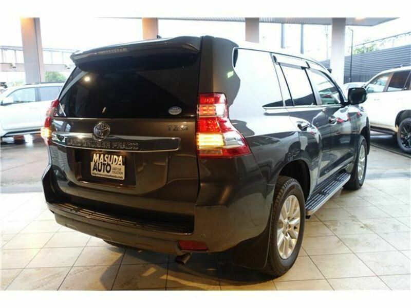 LAND CRUISER PRADO-36