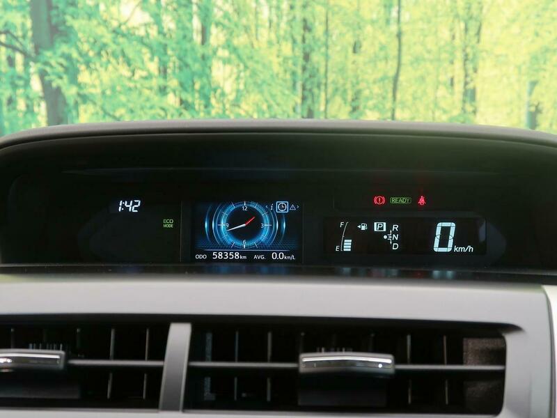 PRIUS ALPHA