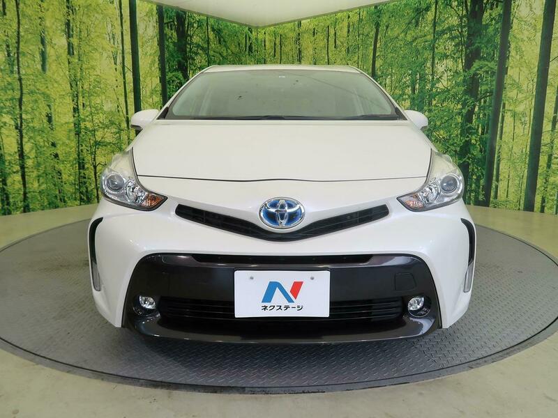 PRIUS ALPHA