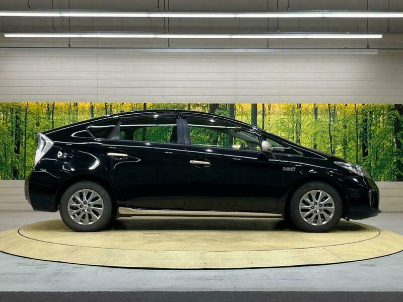 PRIUS PHV