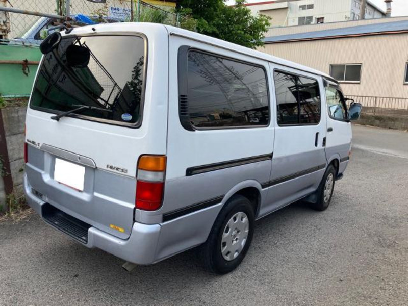 HIACE VAN-11