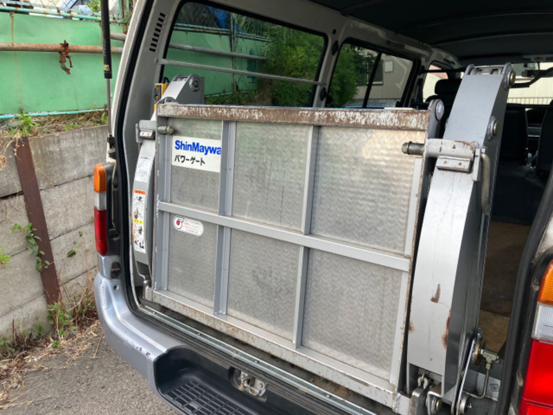 HIACE VAN-6