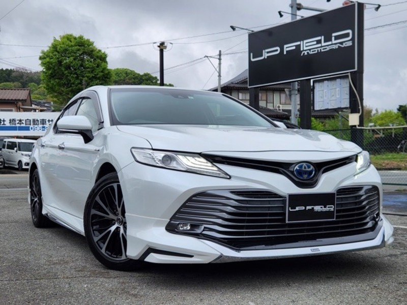 Used 2017 TOYOTA CAMRY AXVH70 SBI Motor Japan