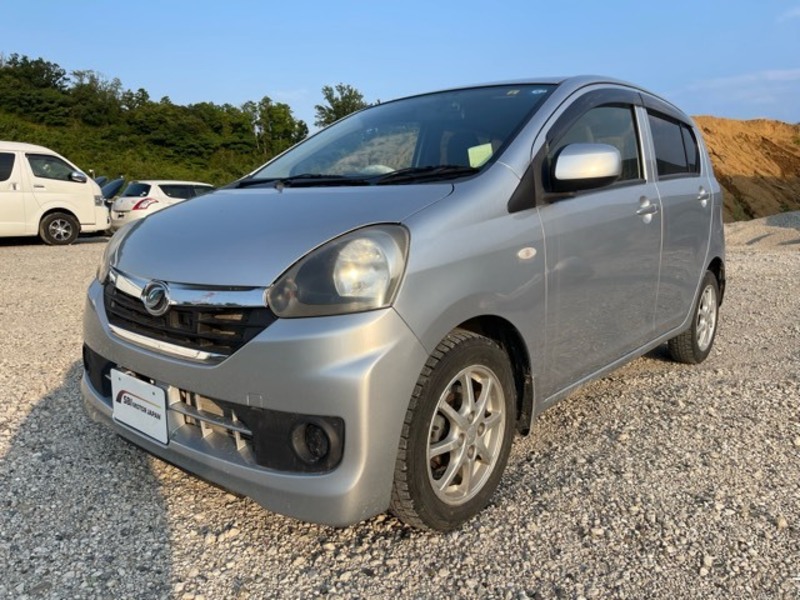 DAIHATSU Mira Es