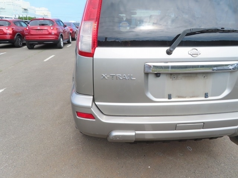 X-TRAIL