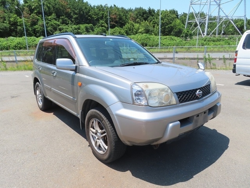 X-TRAIL