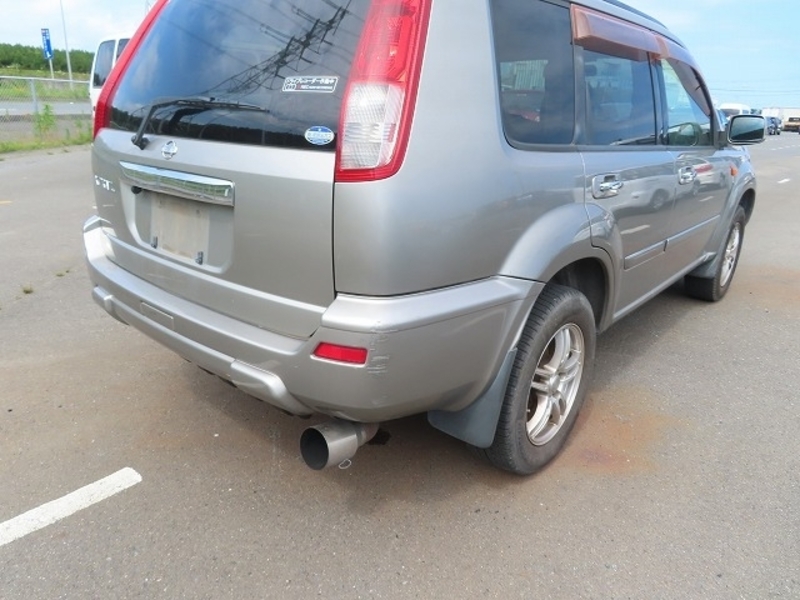 X-TRAIL