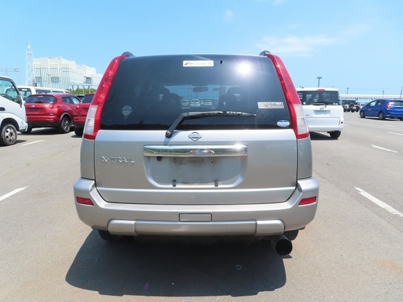 X-TRAIL