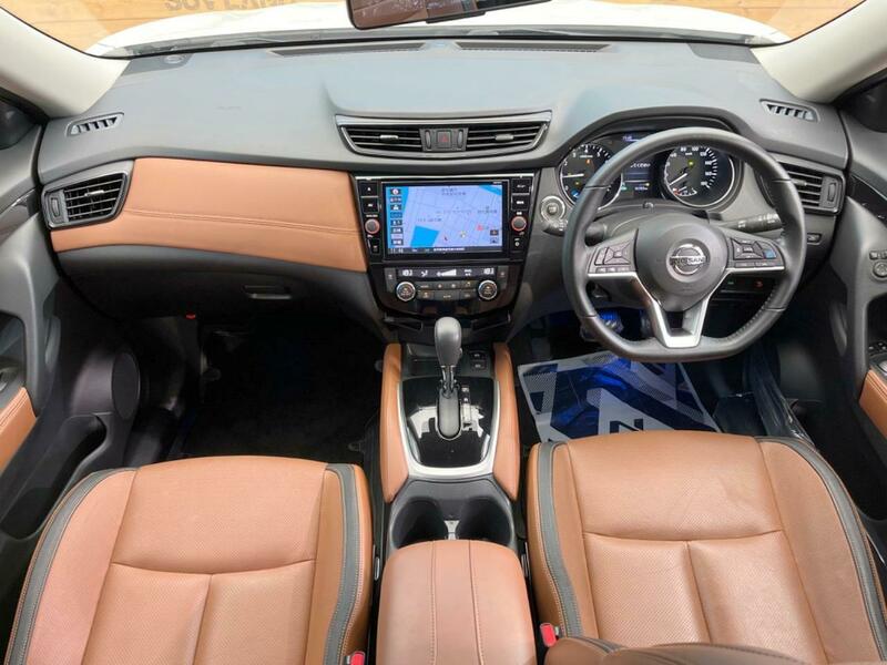 X-TRAIL