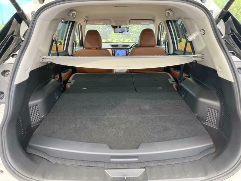 X-TRAIL