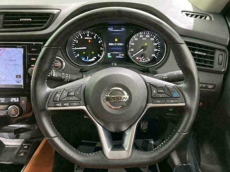 X-TRAIL