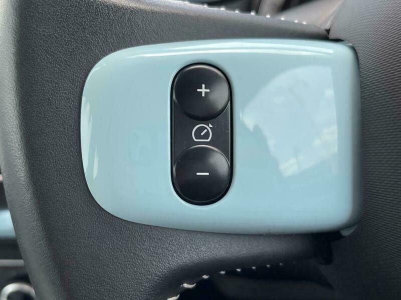 TWINGO