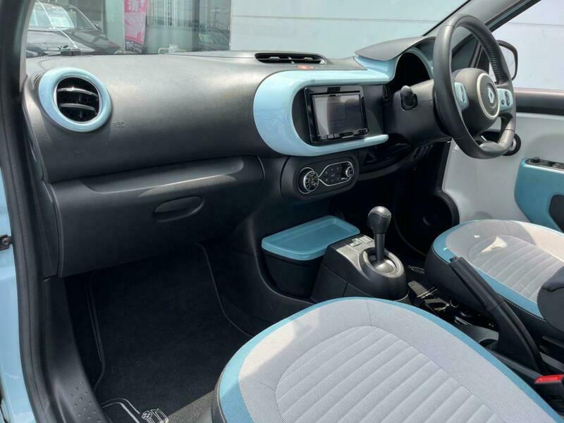 TWINGO