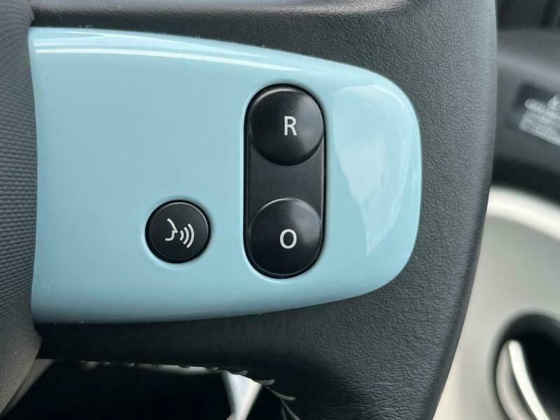 TWINGO