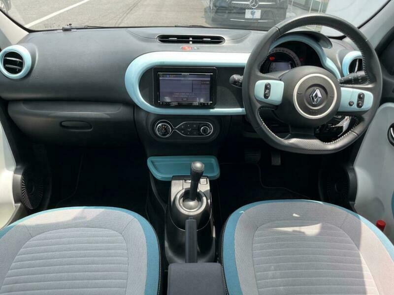 TWINGO