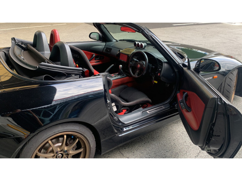 S2000