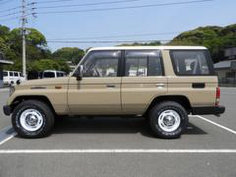 LAND CRUISER PRADO-2