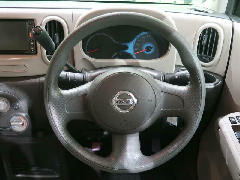 Nissan cube deals steering wheel size