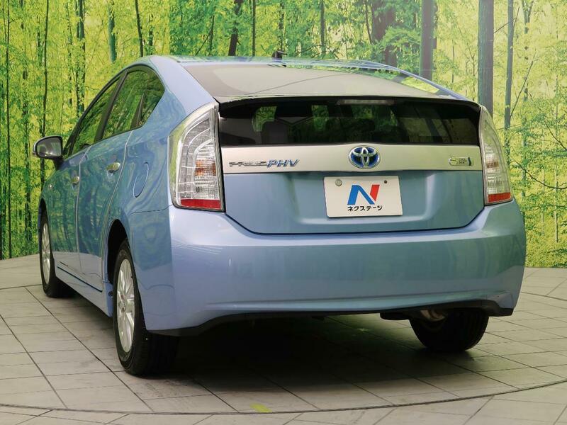 PRIUS PHV