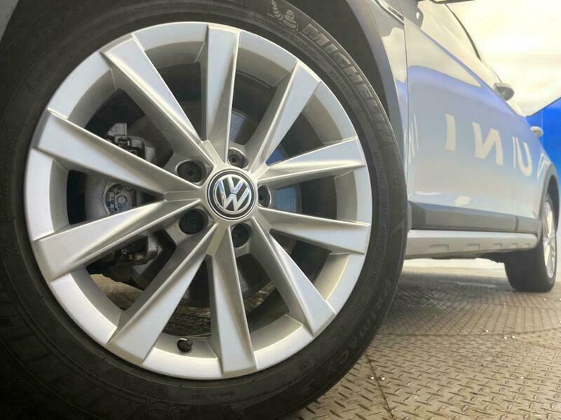 GOLF ALLTRACK