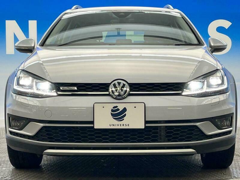 GOLF ALLTRACK