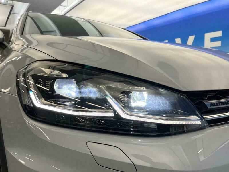 GOLF ALLTRACK