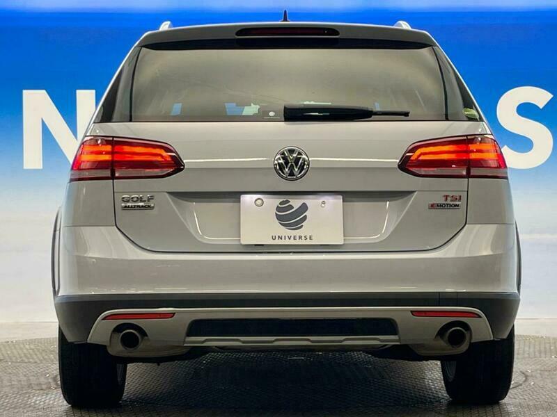 GOLF ALLTRACK