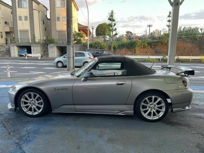 S2000