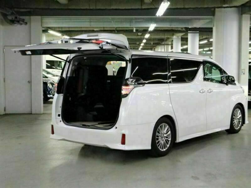 VELLFIRE