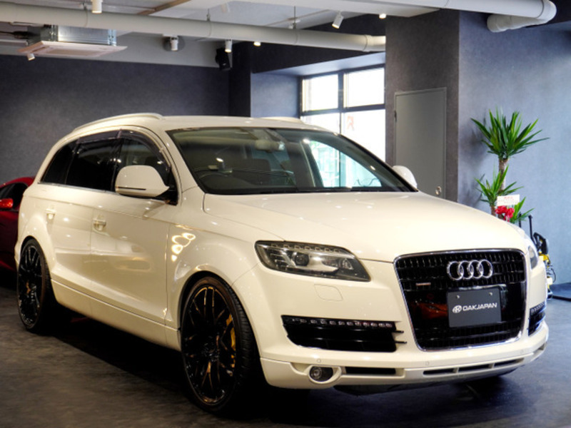 Q7