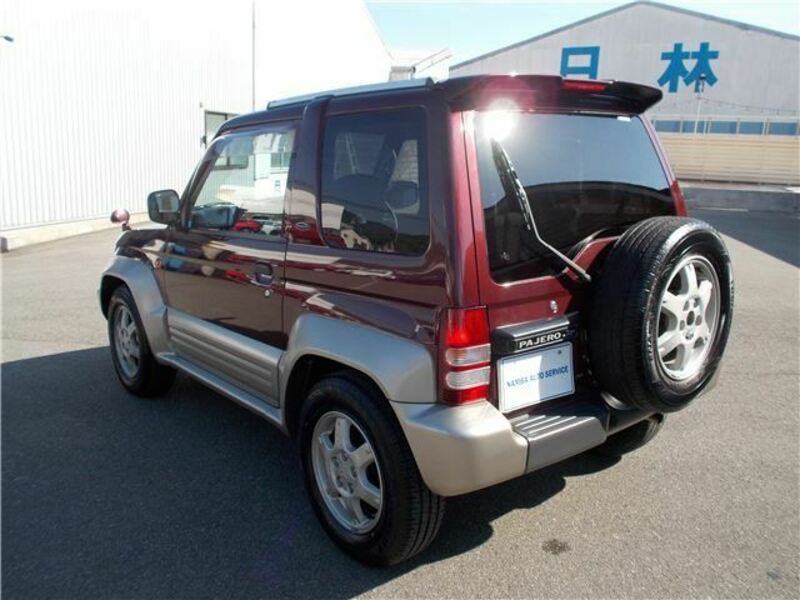 PAJERO JR