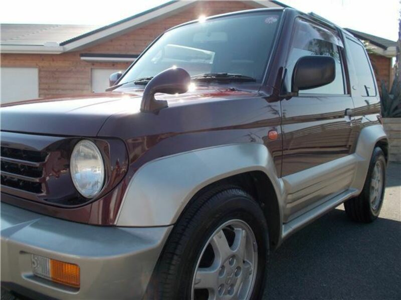 PAJERO JR