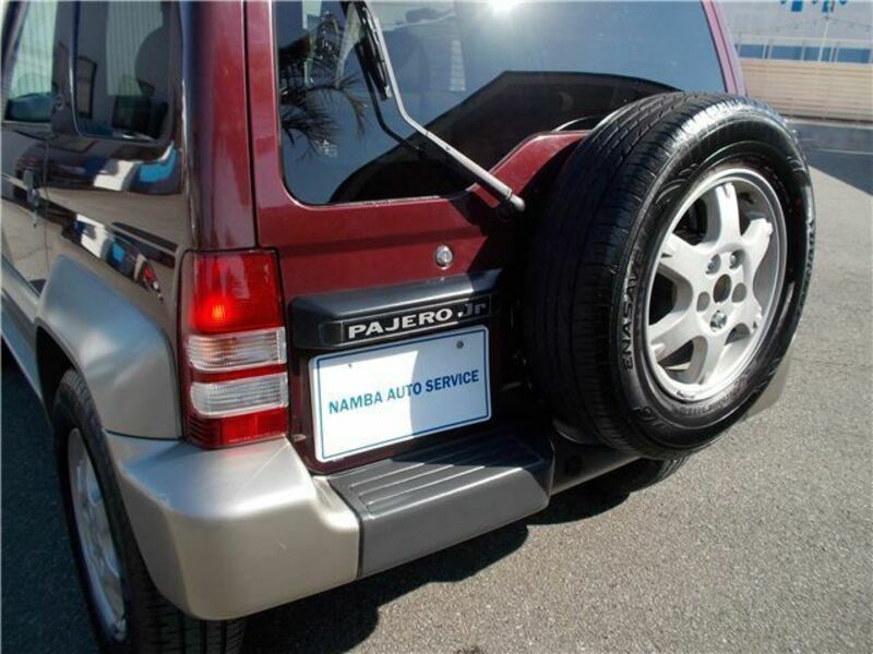 PAJERO JR