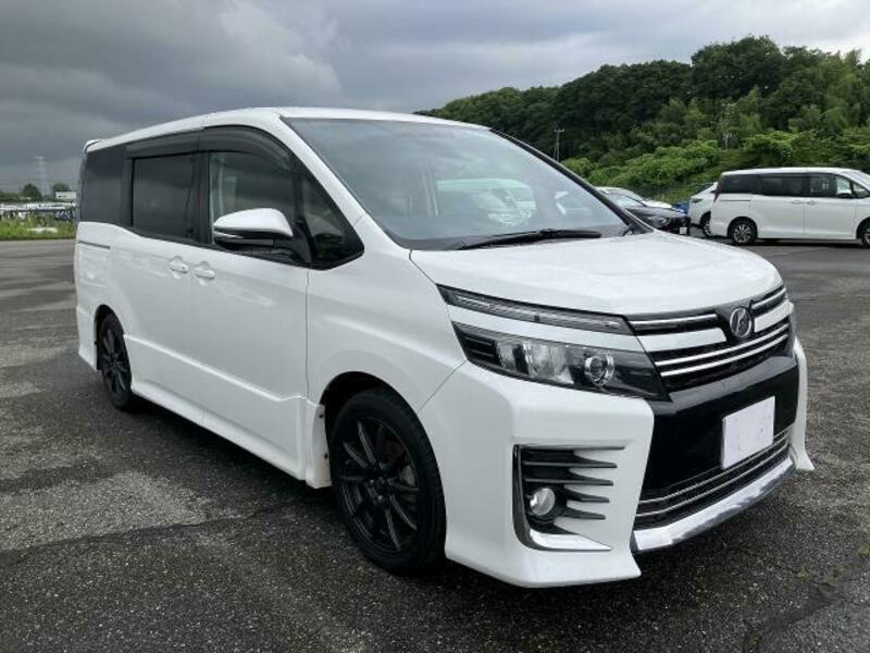 Used 2014 TOYOTA VOXY DBA-ZRR85W | SBI Motor Japan