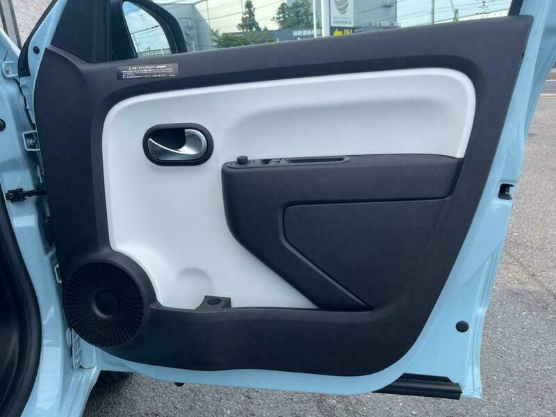 TWINGO