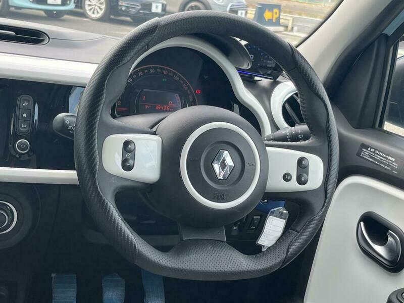 TWINGO